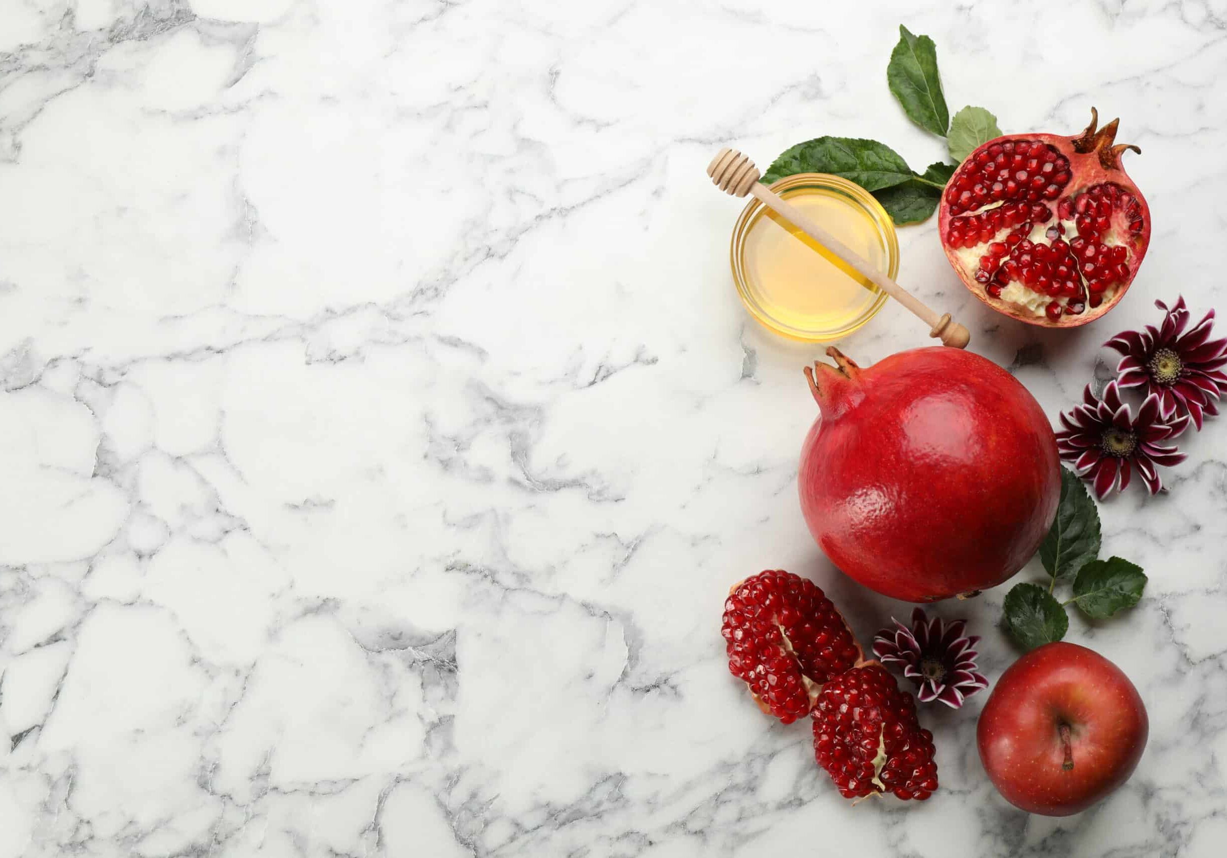 Flat,Lay,Composition,With,Rosh,Hashanah,Holiday,Attributes,On,White